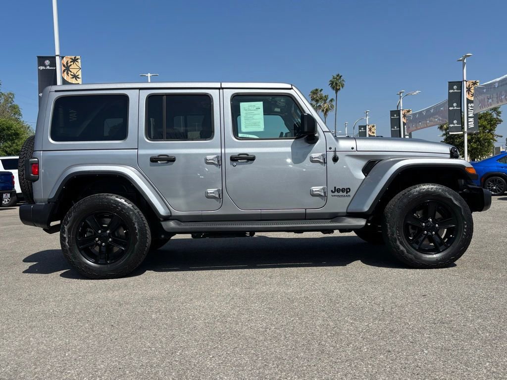 Used 2021 Jeep Wrangler Unlimited Sahara AWD/4WD image 3