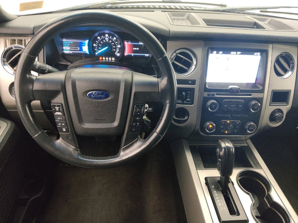 Used 2016 Ford Expedition EL XLT w/ Equipment Group 202A RWD image 22