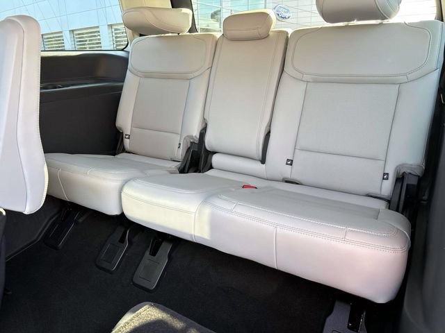 Used 2025 Ford Expedition Platinum w/ Driver's Package AWD/4WD image 15