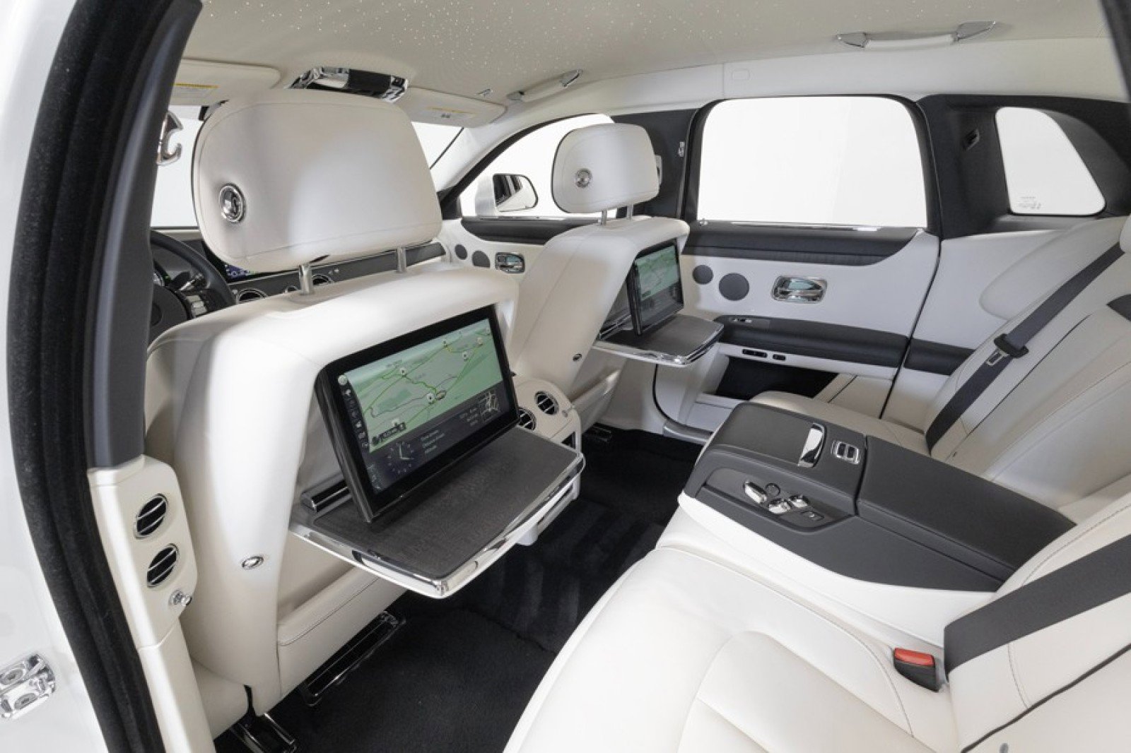 Used 2022 Rolls-Royce Ghost w/ Ghost Package AWD/4WD image 48