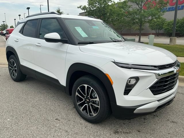 New 2026 Chevrolet TrailBlazer LT w/ Convenience Package FWD image 2