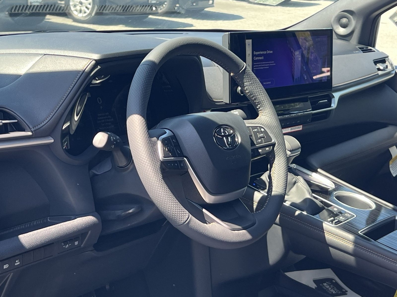 New 2026 Toyota Sienna XLE Woodland Edition AWD/4WD image 11