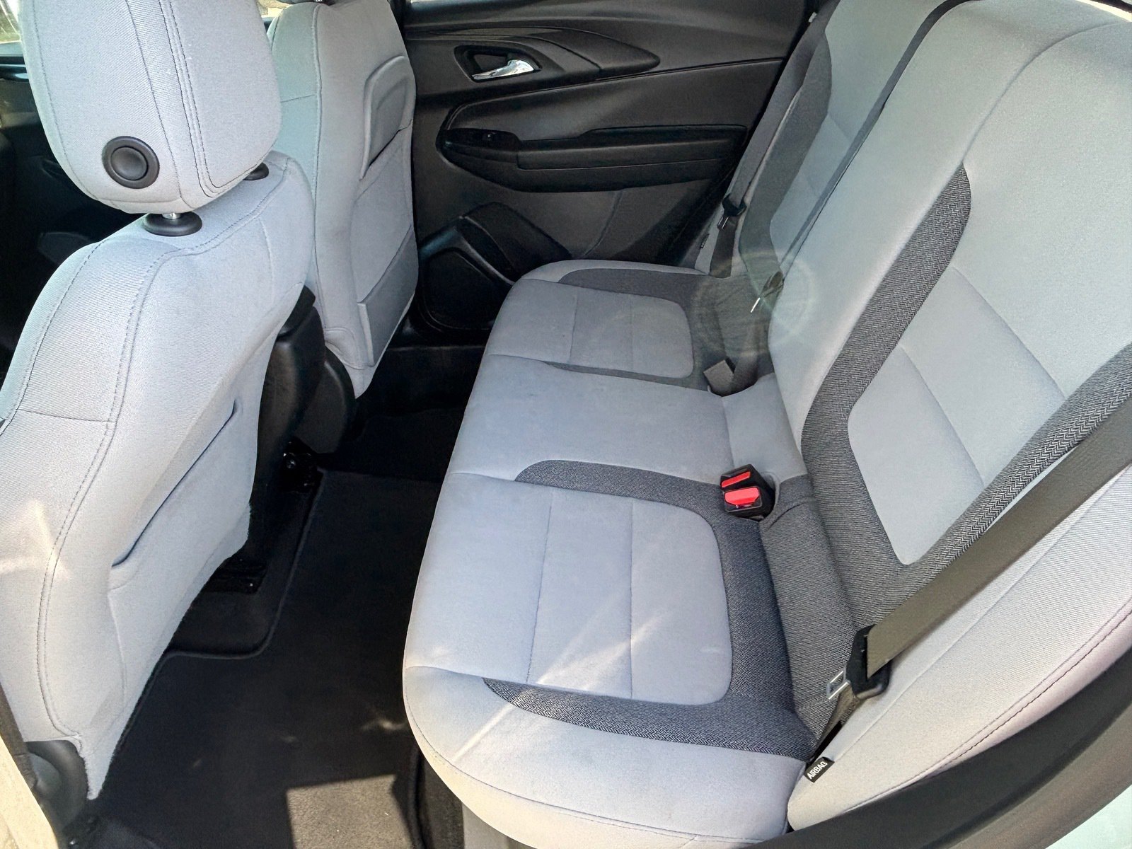 Used 2025 Chevrolet TrailBlazer LT FWD image 28