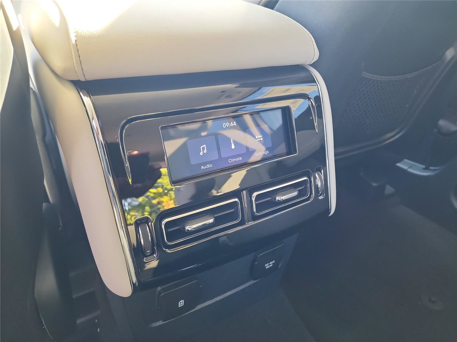 New 2026 Lincoln Aviator 2WD image 22