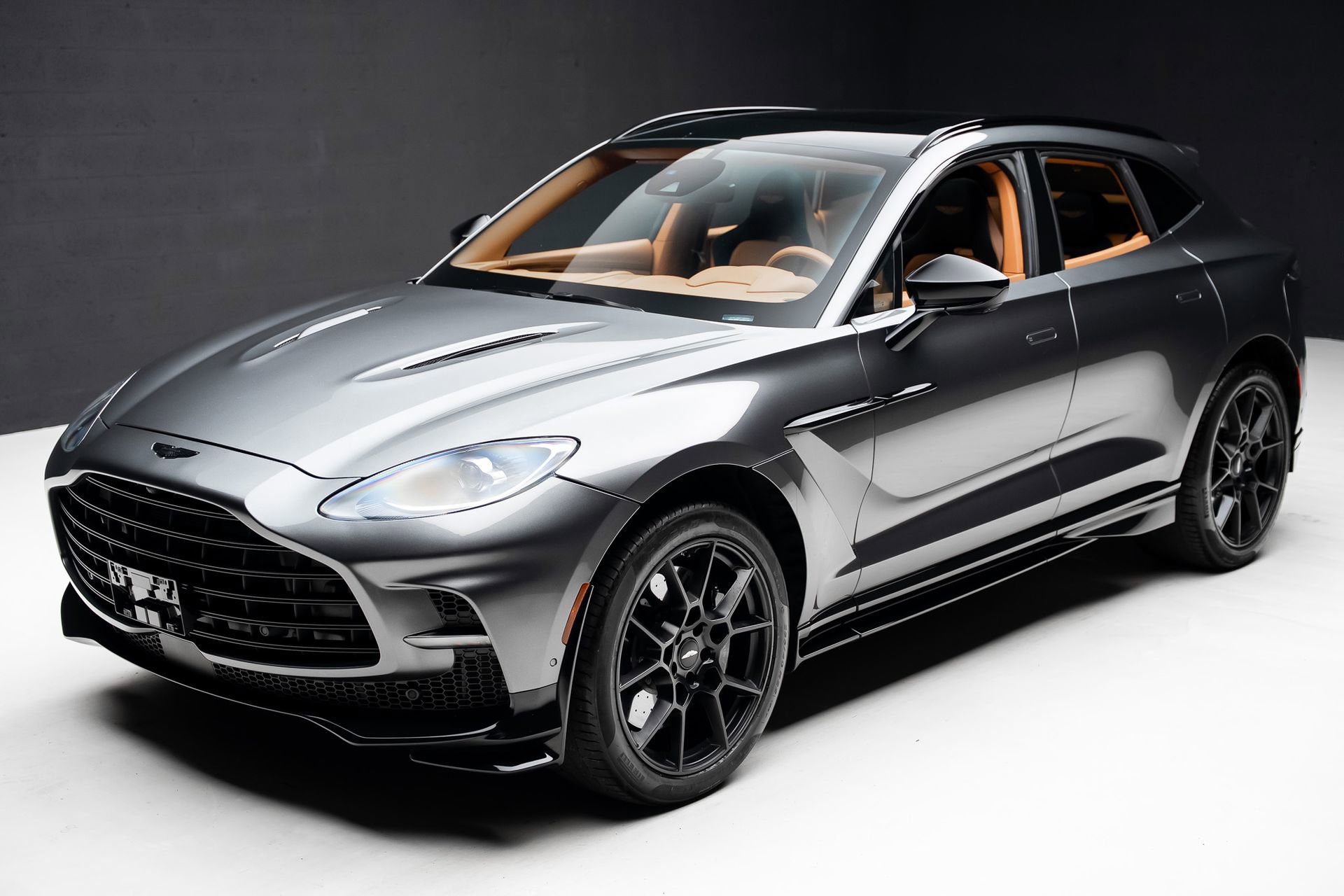 Used 2023 Aston Martin DBX 707 image 5