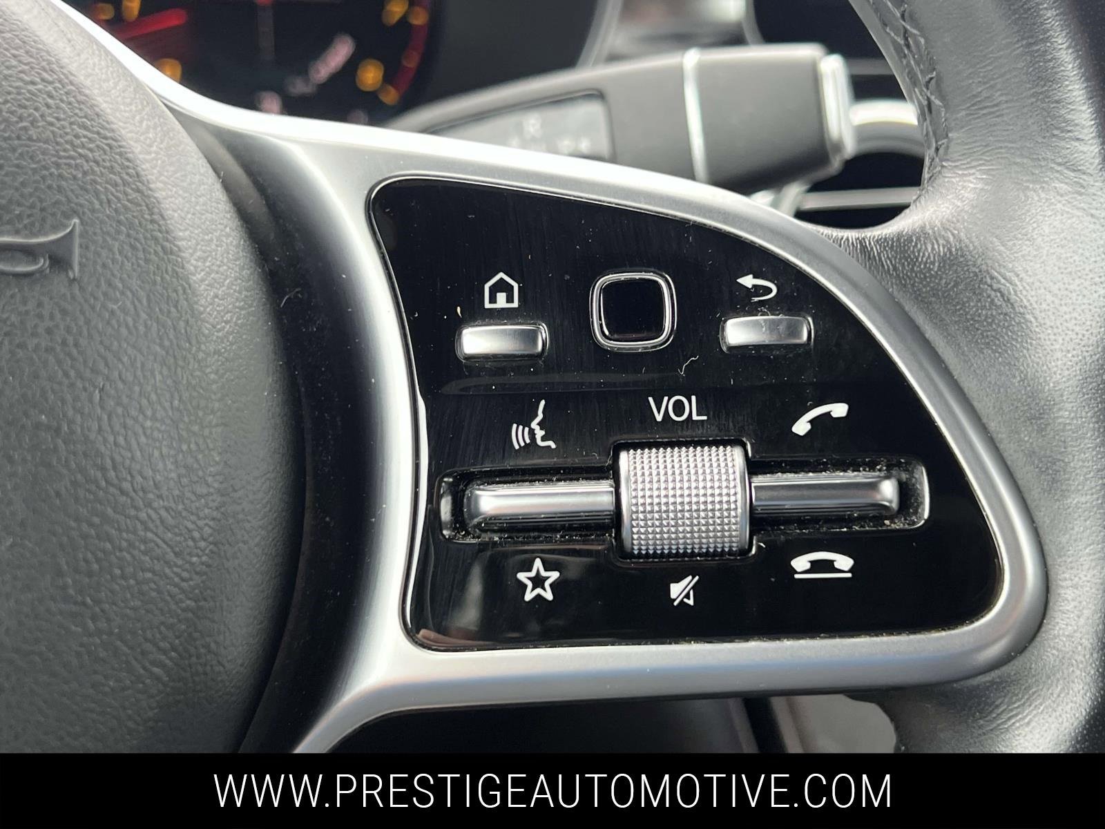 Used 2022 Mercedes-Benz GLC 300 GLC 300 image 27