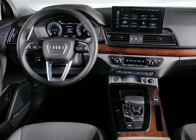 Certified 2022 Audi Q5 2.0T Premium Plus w/ Premium Plus Package image 13