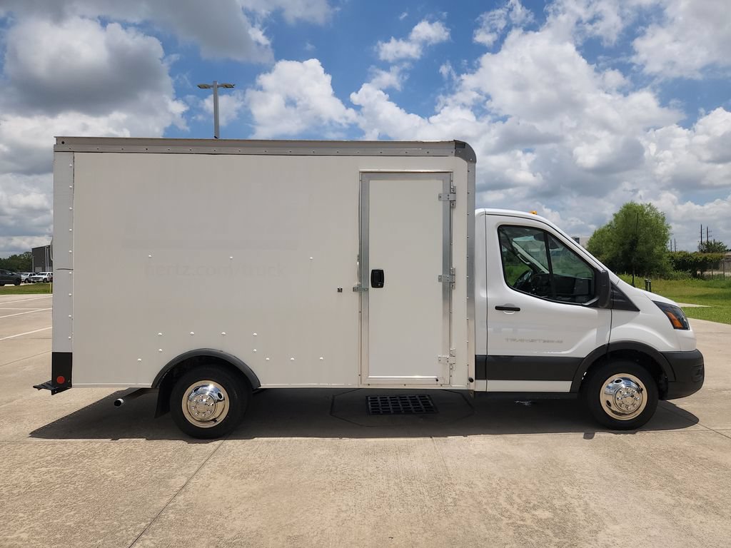 Used 2022 Ford Transit 350 DRW RWD image 4