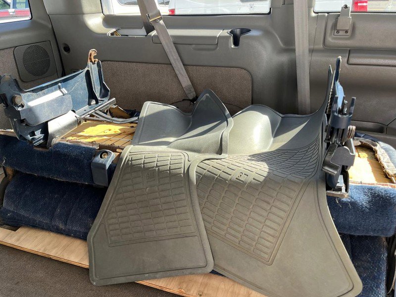 Used 2003 Chevrolet Astro image 8