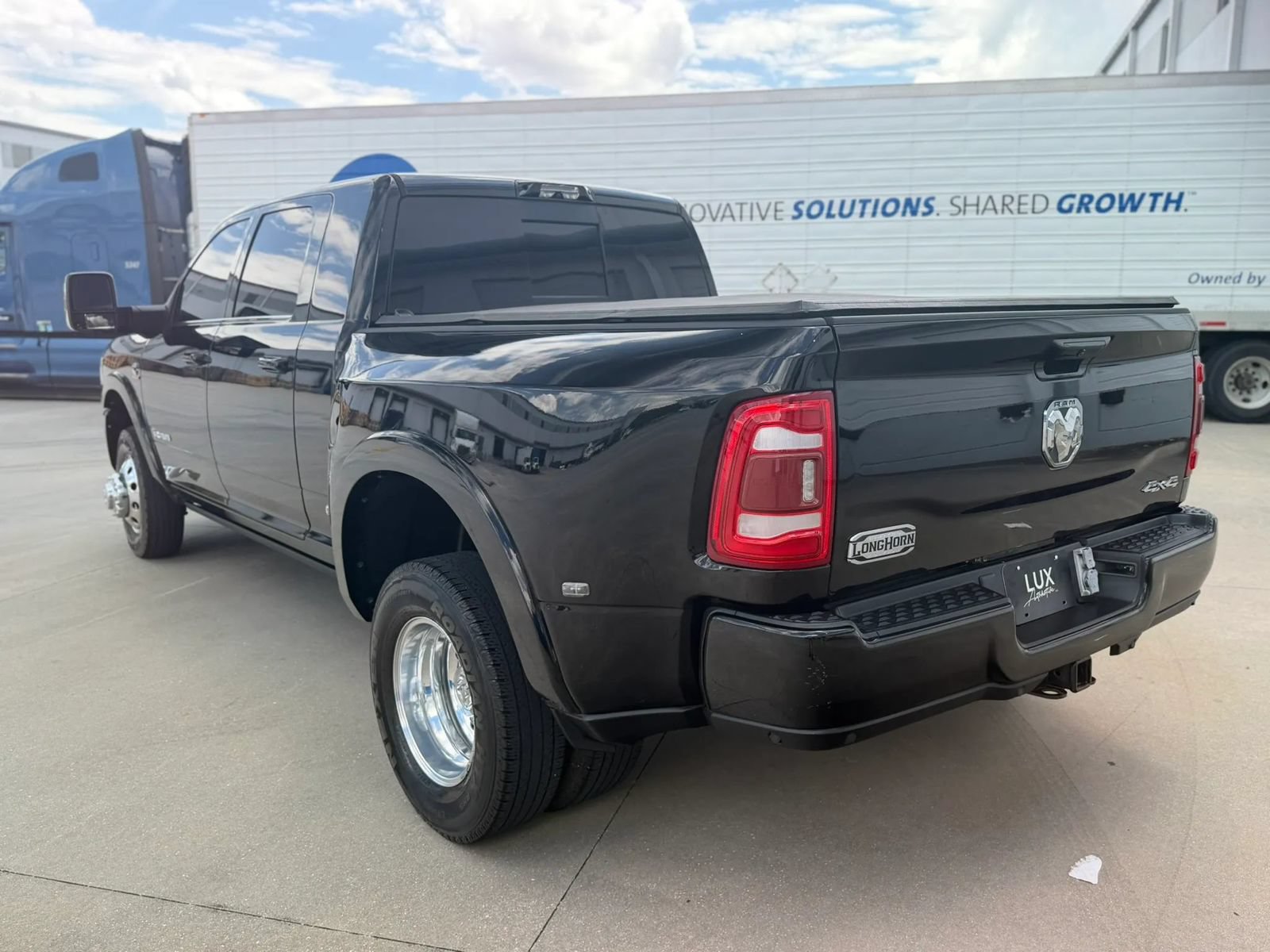 Used 2023 RAM 3500 Limited AWD/4WD image 12