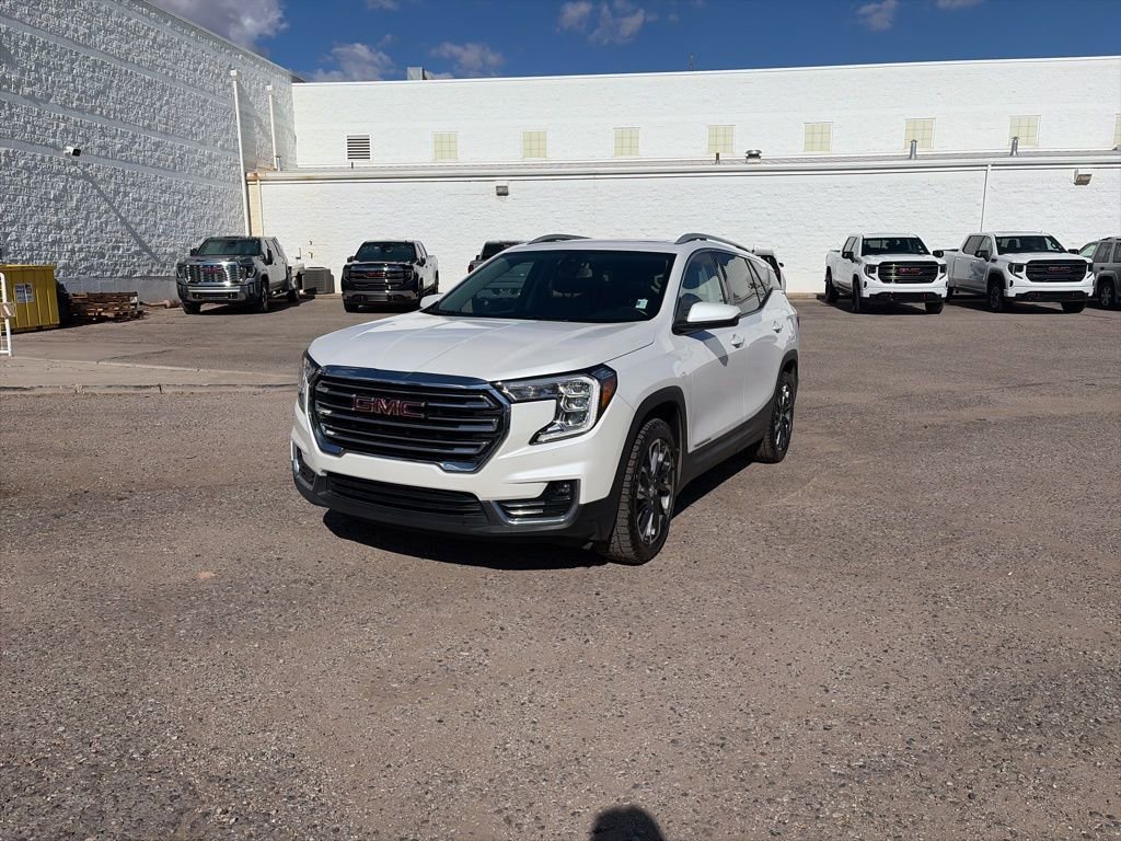 Used 2022 GMC Terrain SLT w/ Infotainment Package II