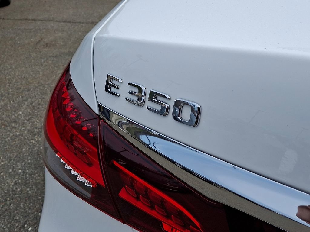 Used 2023 Mercedes-Benz E 350 4MATIC Sedan image 31