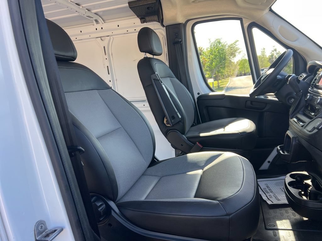 Used 2025 RAM ProMaster 2500 w/ Convenience Group FWD image 37