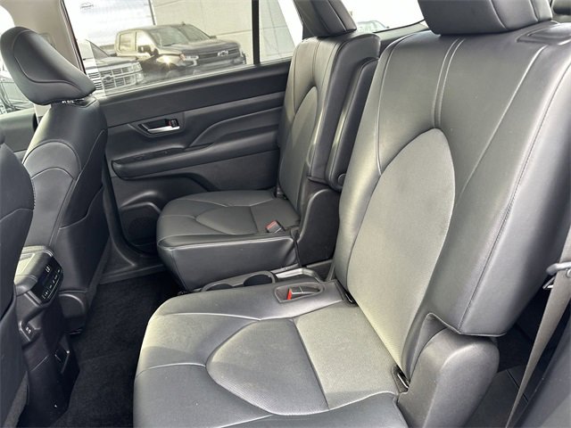 Used 2024 Toyota Grand Highlander XLE image 24