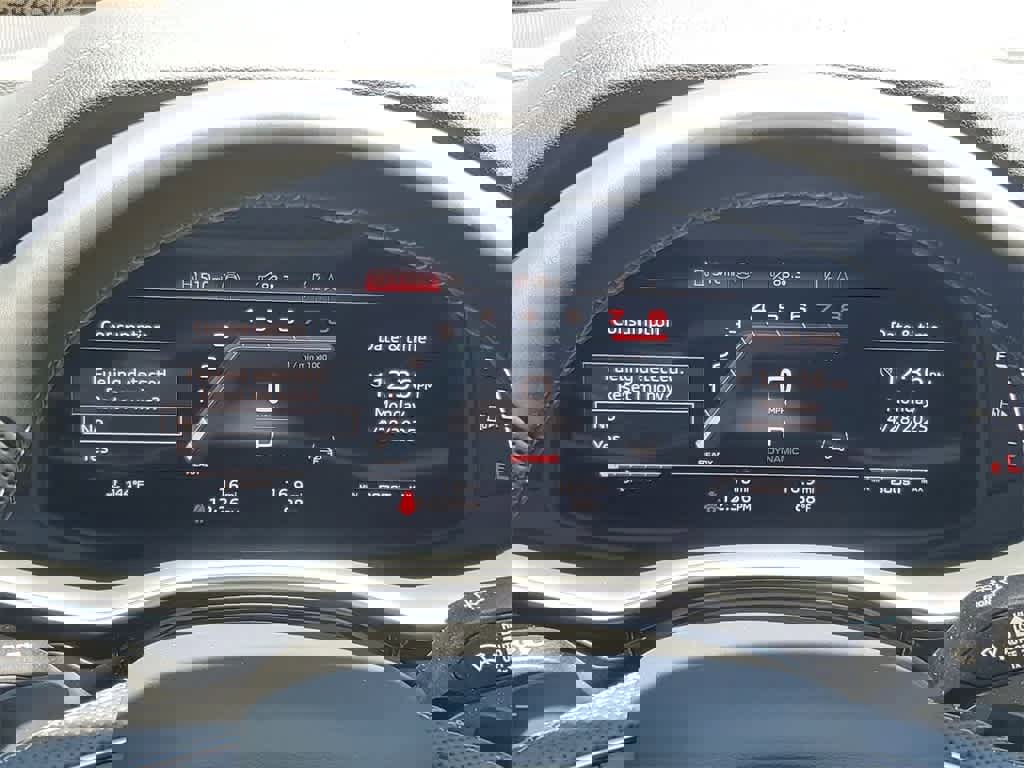 New 2025 Audi SQ7 Premium Plus image 26