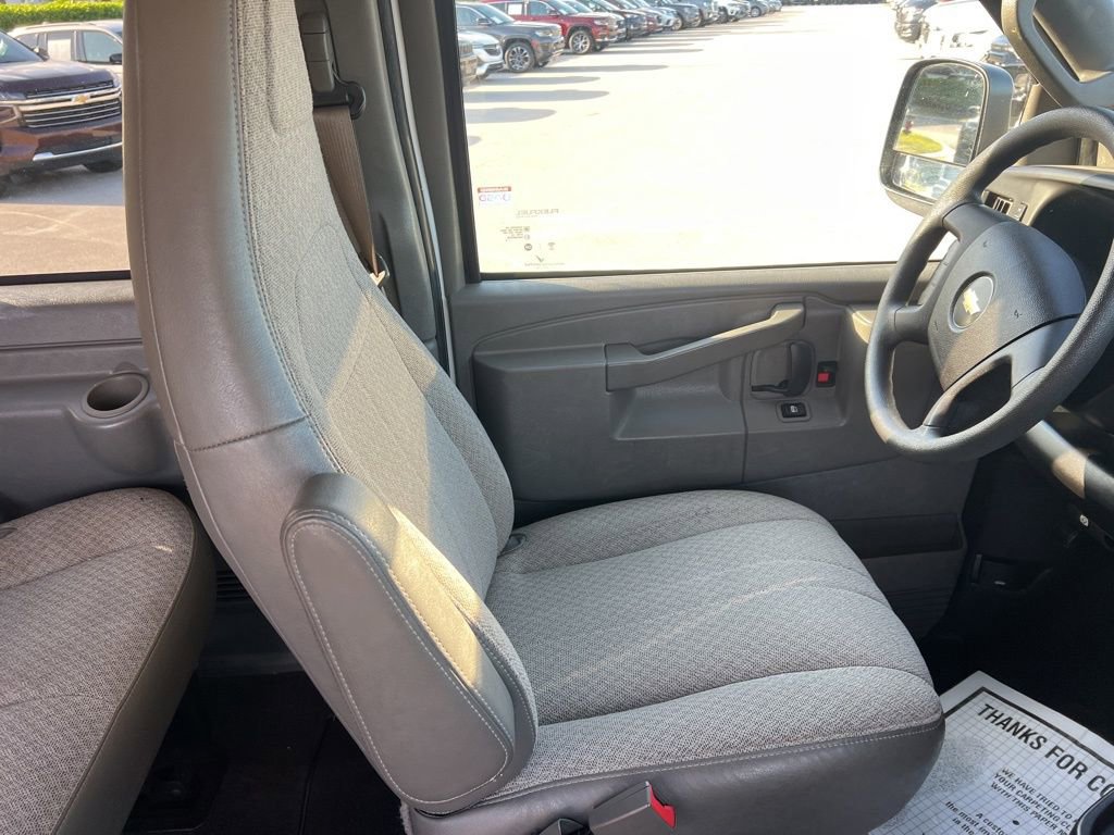 Used 2019 Chevrolet Express 3500 LT w/ LT Preferred Equipment Group RWD image 37