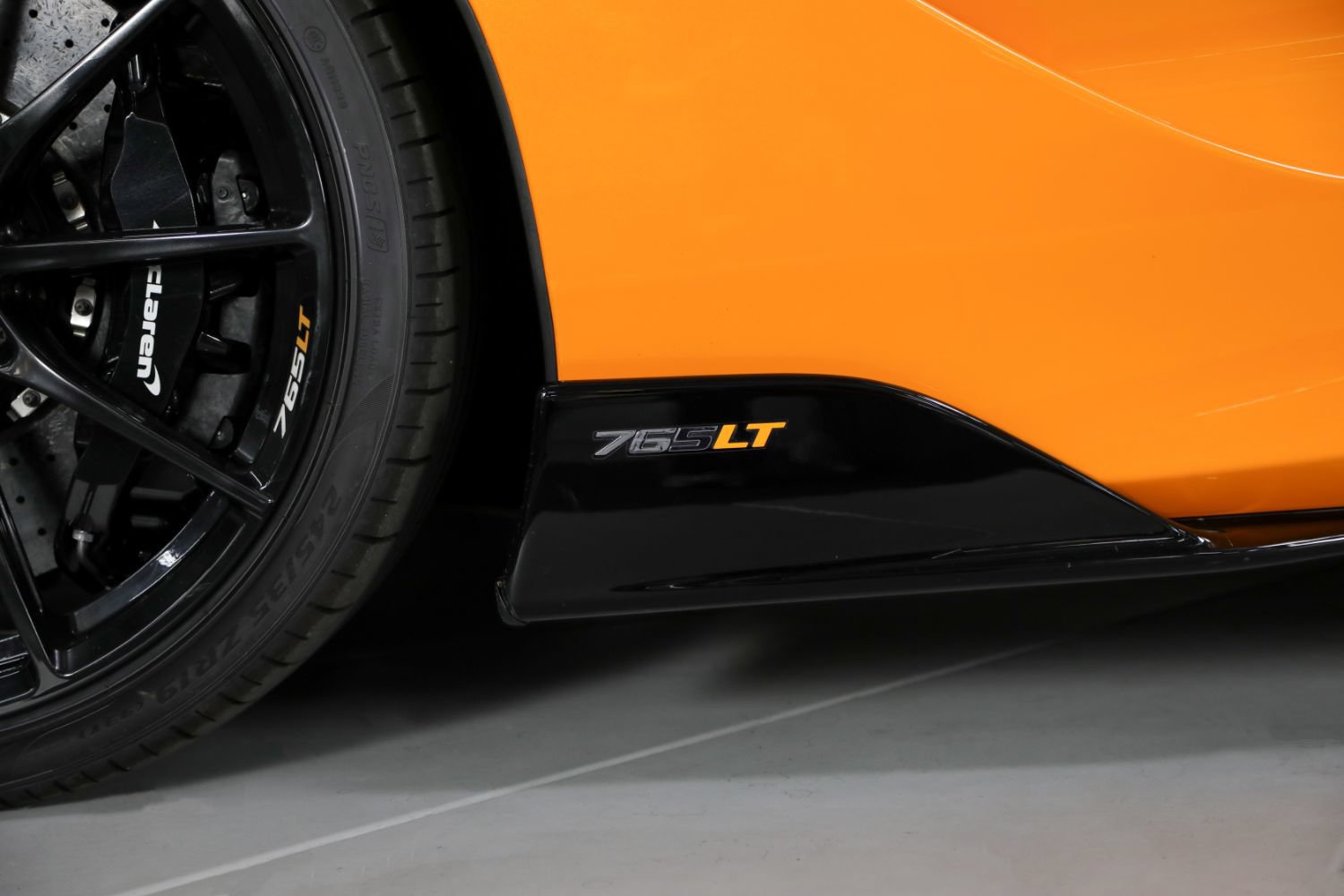 Used 2021 McLaren 765LT RWD image 20