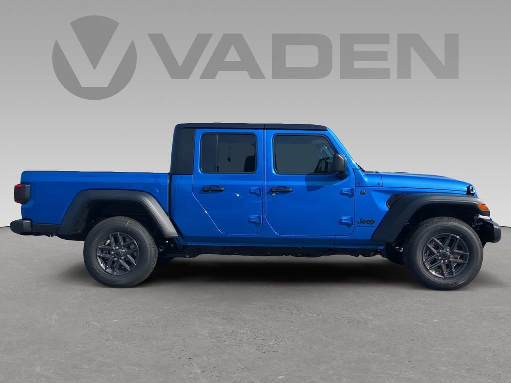 New 2025 Jeep Gladiator Sport image 2