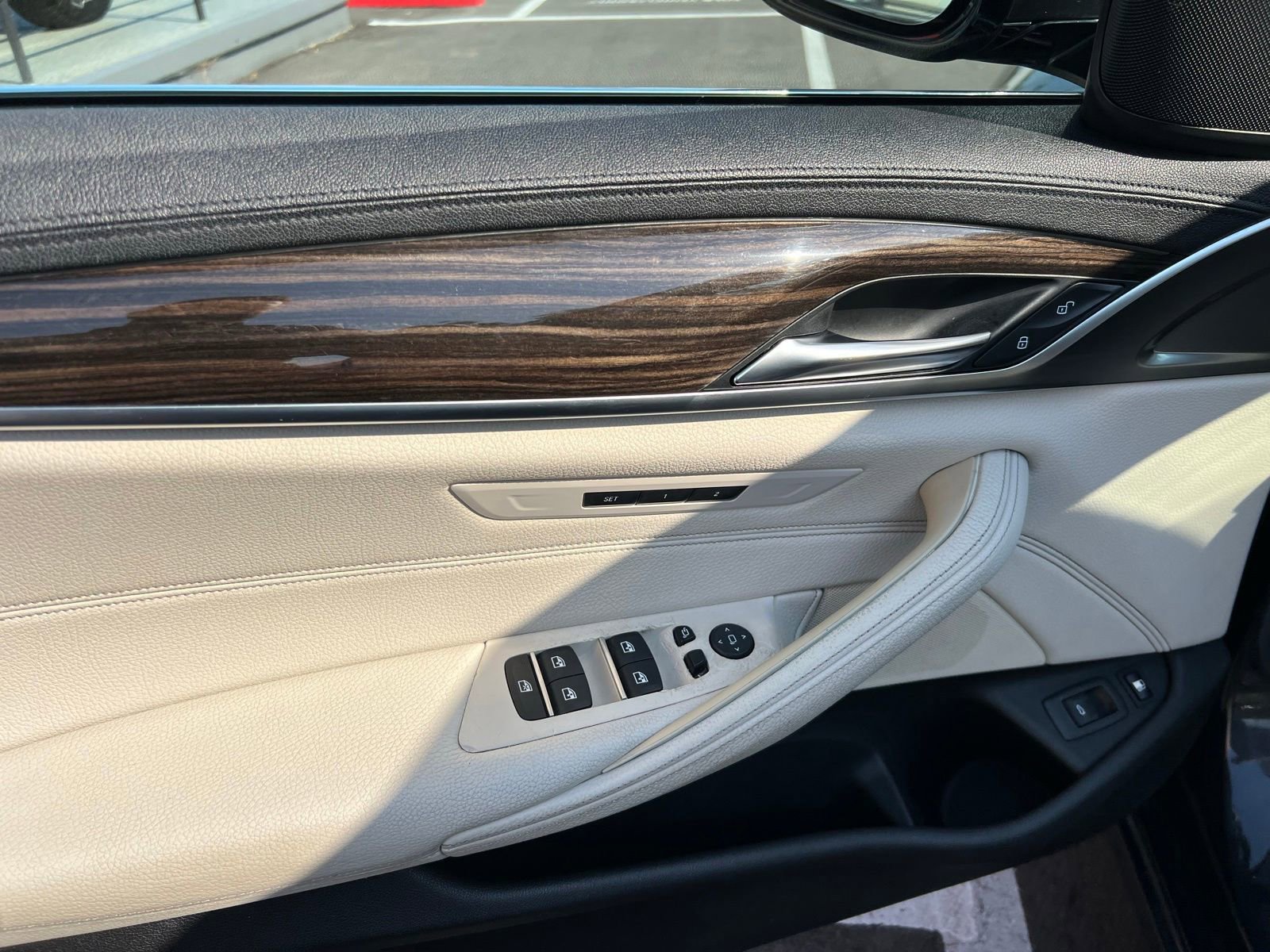 Used 2018 BMW 530e RWD image 24
