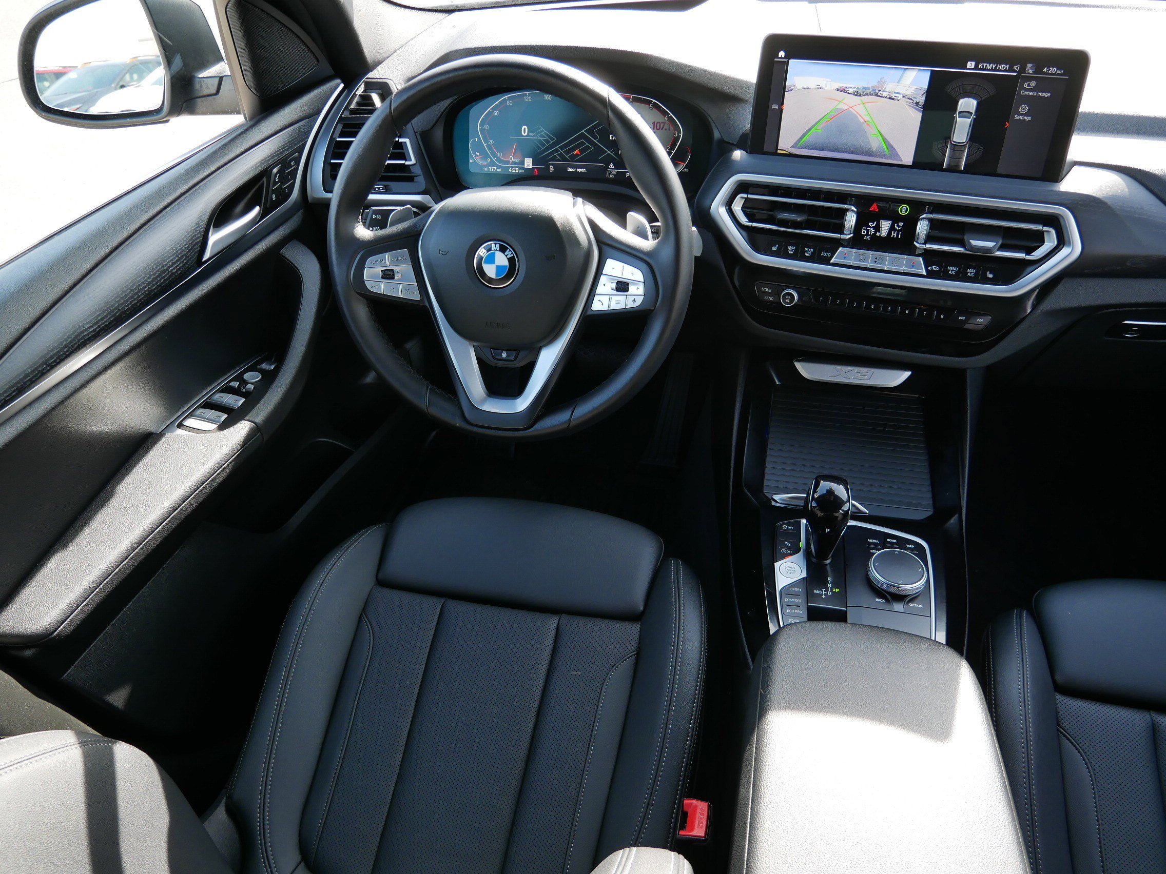 Used 2024 BMW X3 xDrive30i w/ Premium Package w/ZPA image 9