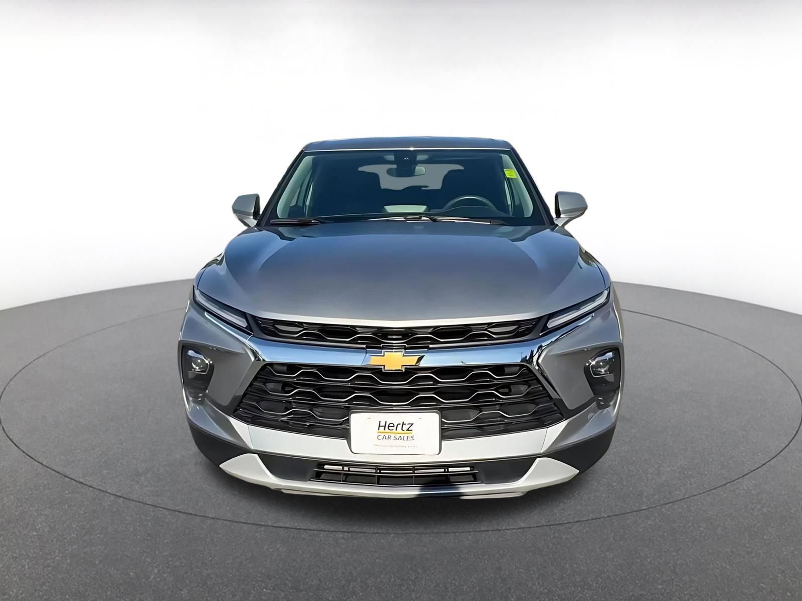 Used 2025 Chevrolet Blazer LT image 4