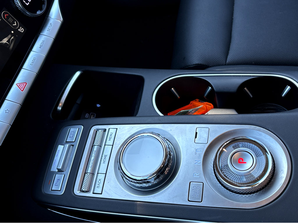 Used 2025 Genesis GV70 2.5T image 13