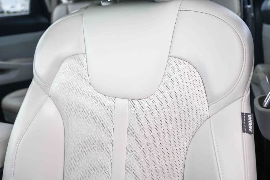 Certified 2023 Kia Sorento EX FWD image 26