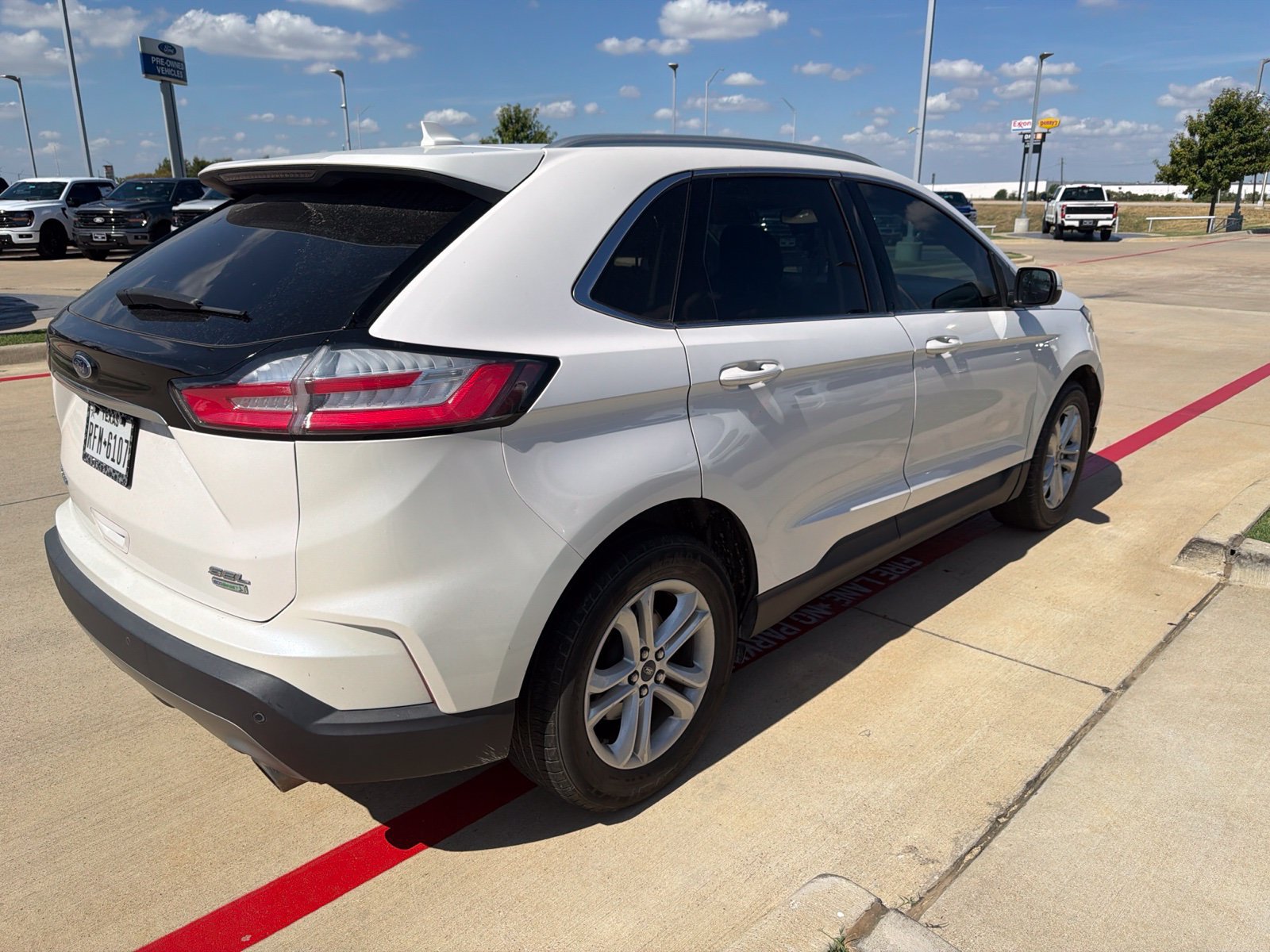 Used 2019 Ford Edge SEL w/ Equipment Group 201A FWD image 13
