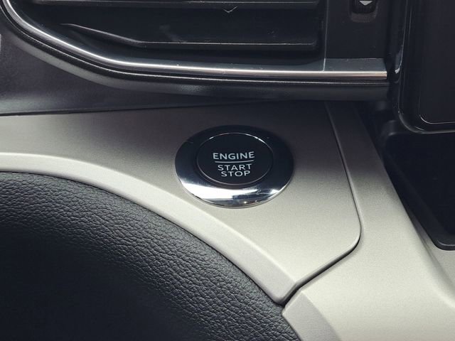 Certified 2022 Ford Explorer XLT w/ Equipment Group 202A image 15