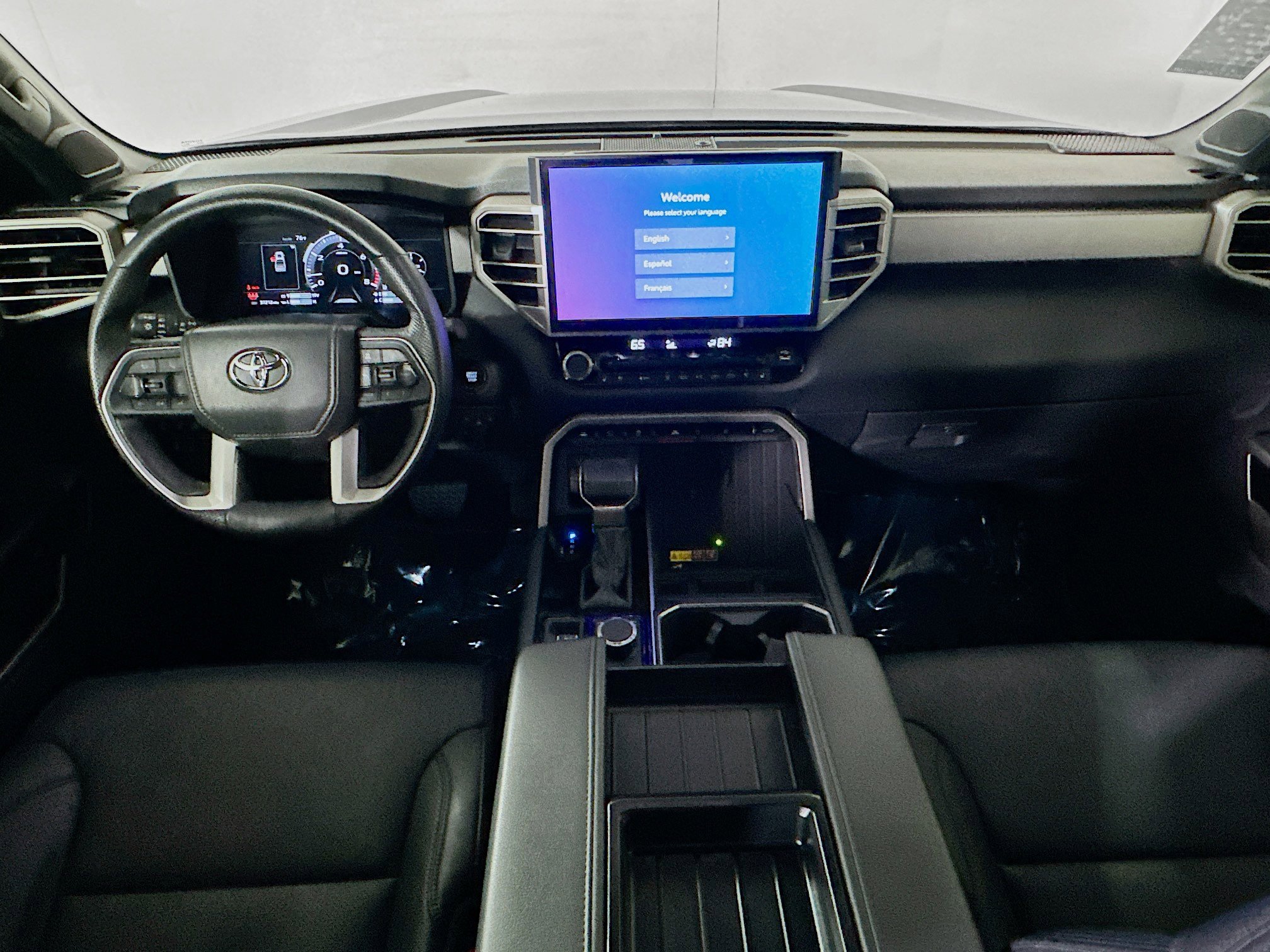 Used 2025 Toyota Tundra Limited image 27