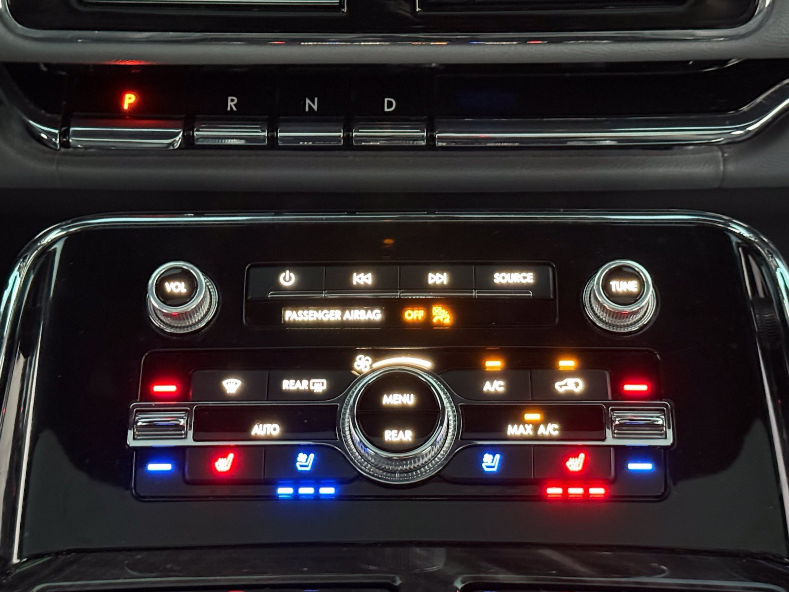 Used 2018 Lincoln Navigator Select RWD image 27