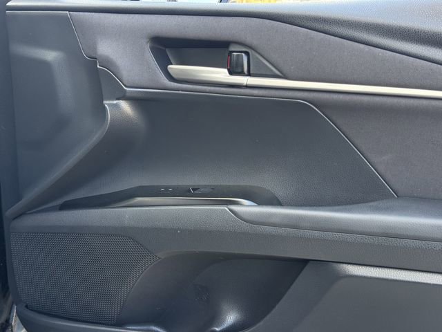 Used 2025 Toyota Camry LE image 29