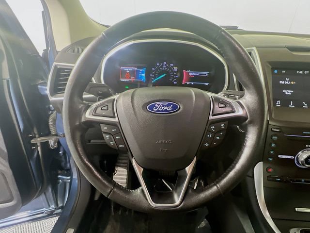 Used 2018 Ford Edge Titanium image 16