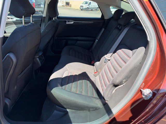 Used 2016 Ford Fusion SE FWD image 21