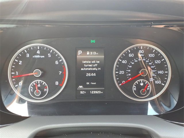 Used 2022 Kia K5 LXS image 24