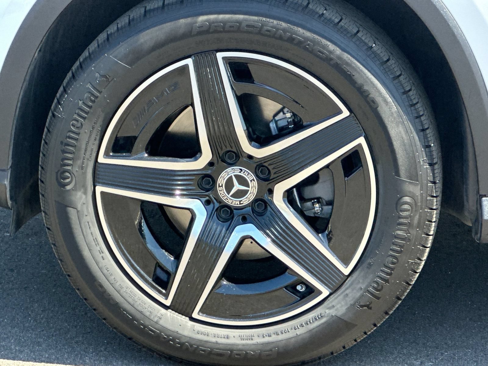 Certified 2026 Mercedes-Benz GLC 300 4MATIC image 32