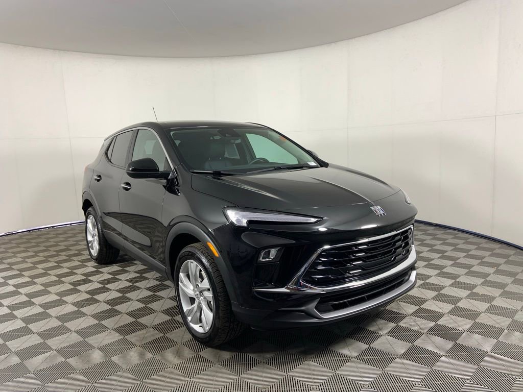 Used 2025 Buick Encore GX Preferred w/ Comfort Package image 1