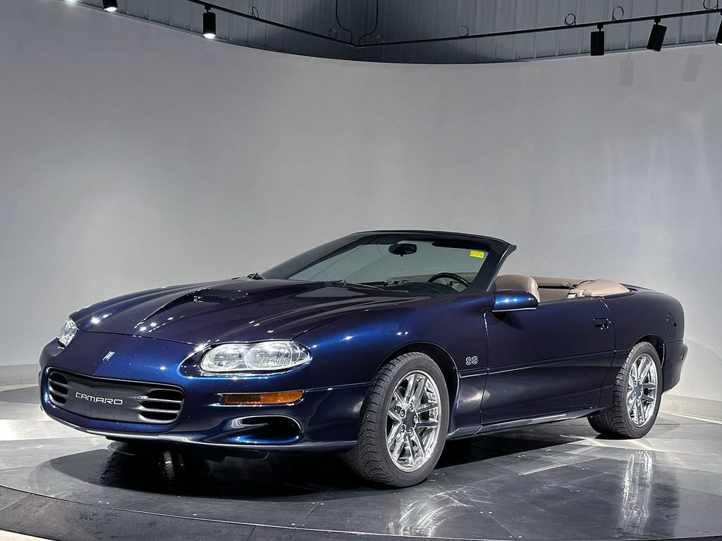 Used 2002 Chevrolet Camaro Z28 w/ SS Performance/Appearance Pkg RWD image 2