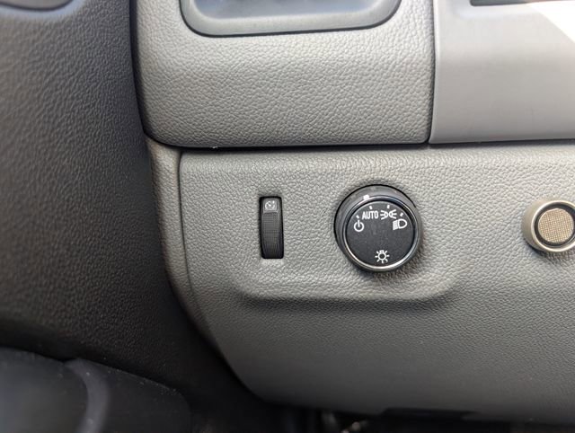 Used 2015 GMC Canyon W/T image 17