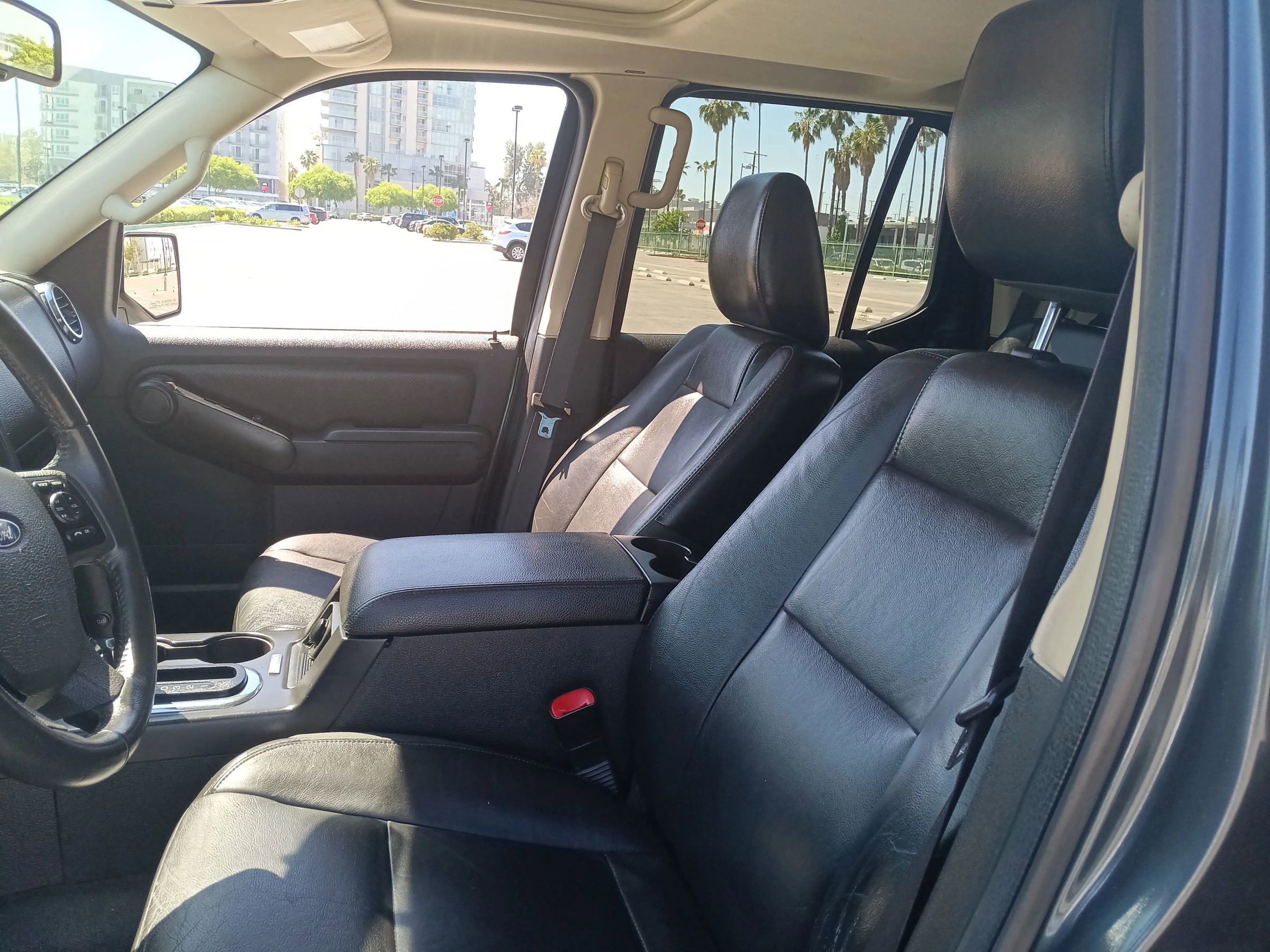 Used 2010 Ford Explorer Sport Trac Limited image 13