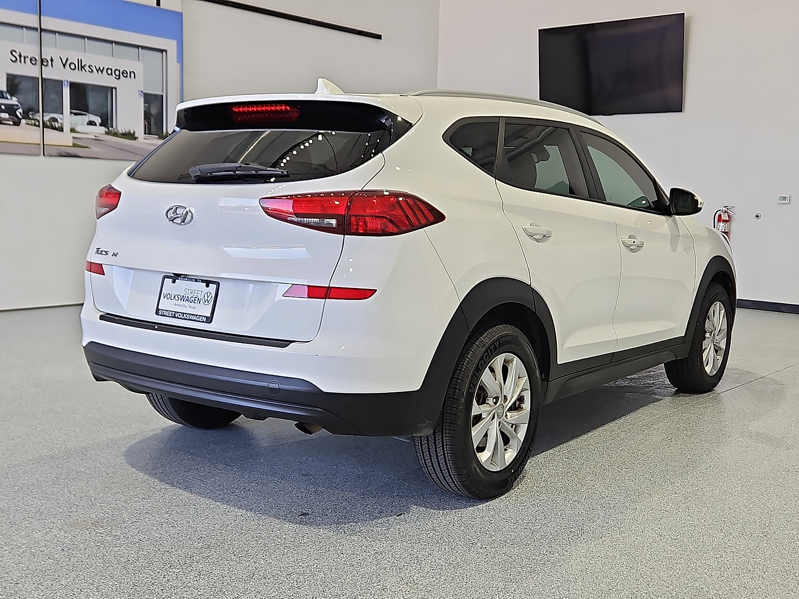 Used 2020 Hyundai Tucson Value w/ Cargo Package image 3