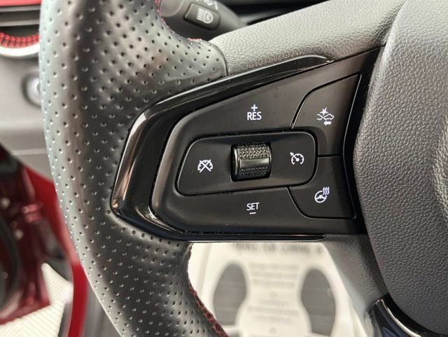 Used 2024 Chevrolet Trax RS w/ Sunroof Package FWD image 23