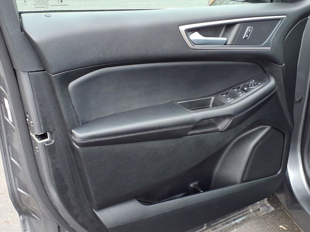 Certified 2022 Ford Edge SEL w/ Convenience Package image 5