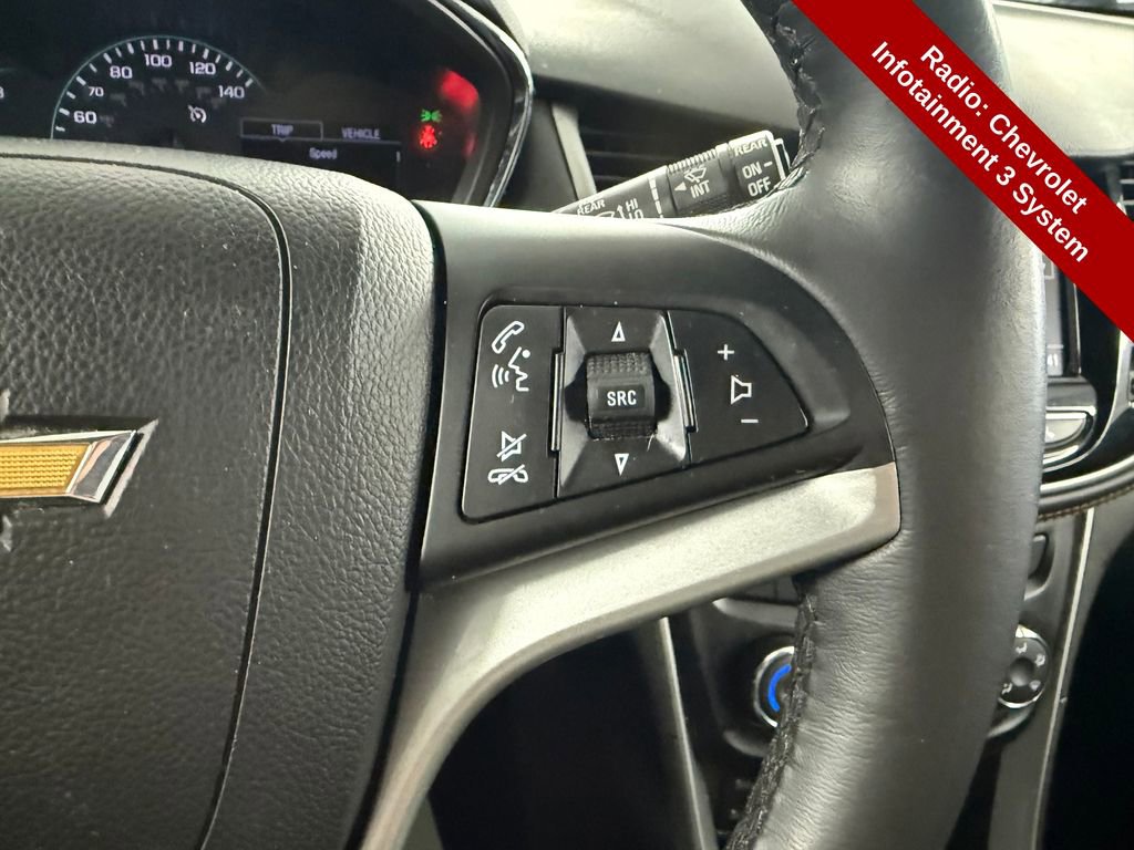 Used 2021 Chevrolet Trax LT w/ LT Convenience Package image 18