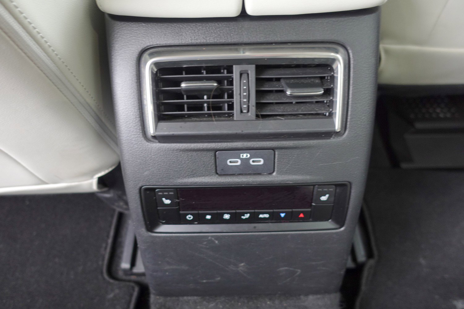 Used 2024 MAZDA CX-90 Plug-In Hybrid w/ Premium Plus image 24