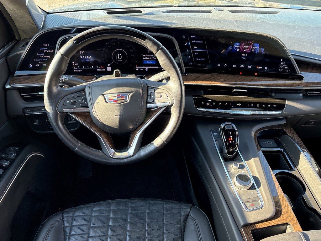 Certified 2023 Cadillac Escalade Premium Luxury Platinum image 11