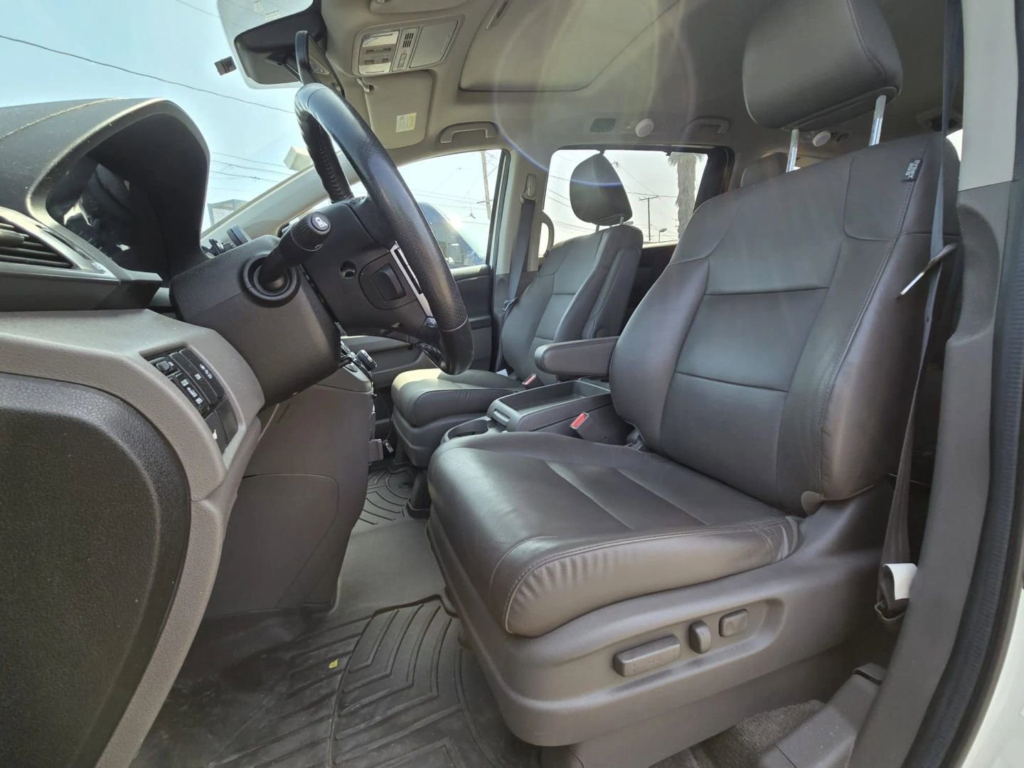 Used 2014 Honda Odyssey EX-L image 9