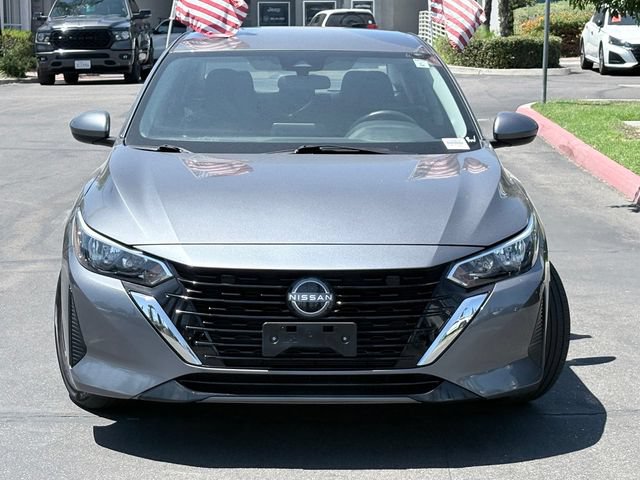 Used 2025 Nissan Sentra SV FWD image 3