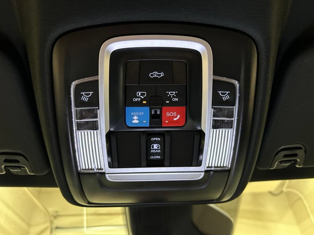 Used 2025 RAM 1500 Big Horn AWD/4WD image 25
