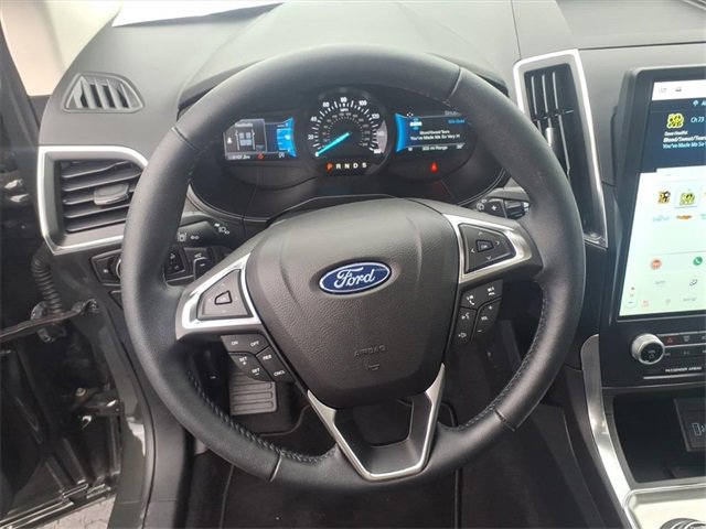 Used 2023 Ford Edge Titanium w/ Class II Trailer Tow Package image 15